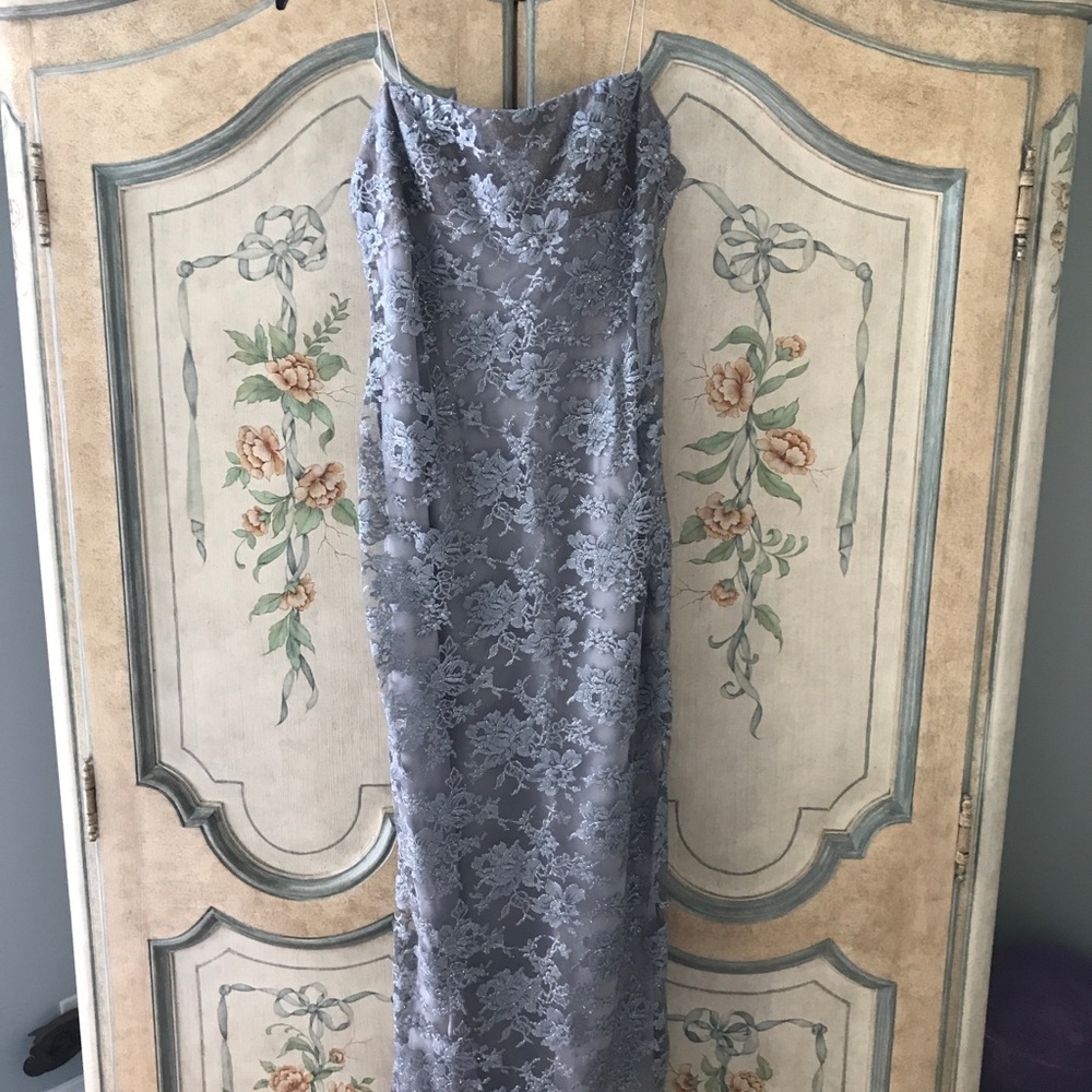 carmen marc valvo formal dress